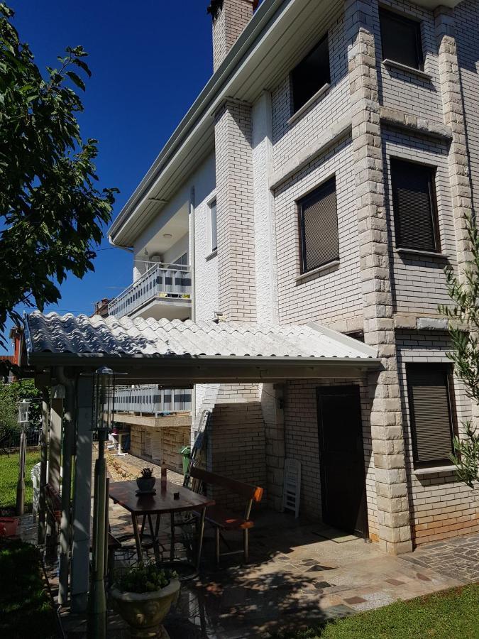 Hana Umag Extérieur photo